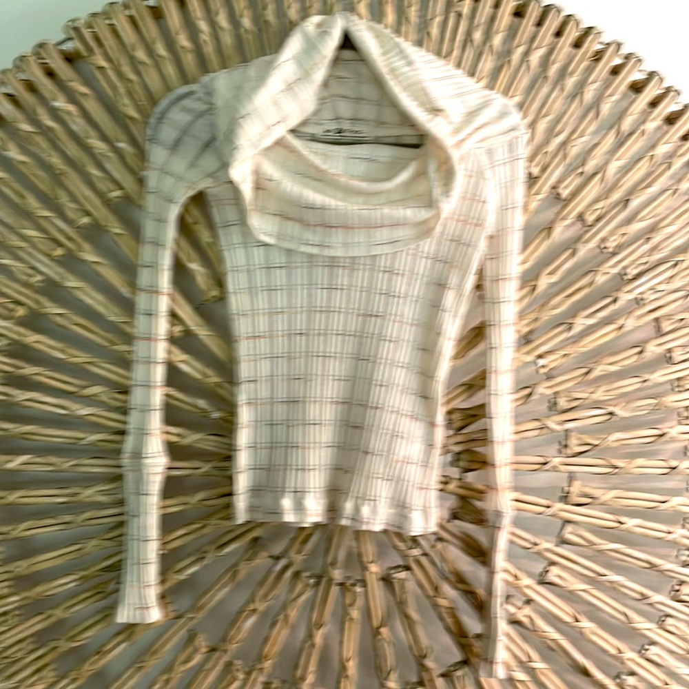 Ultra light weight off the shoulder sweater.  Size XS. NWOT Free People